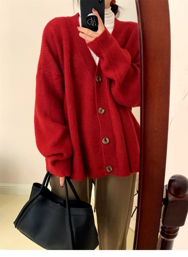 Lässige Strickjacke mit V-Ausschnitt