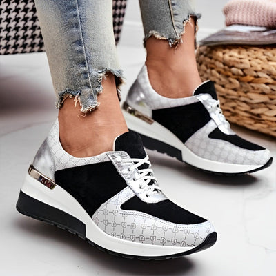Amelia – Keilsneaker mit Schnürung: Sportlich