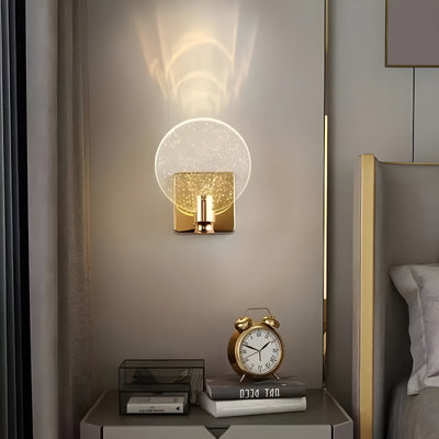 AuroraCrystal Light – Elegante Wandmontierte Kristallleuchte