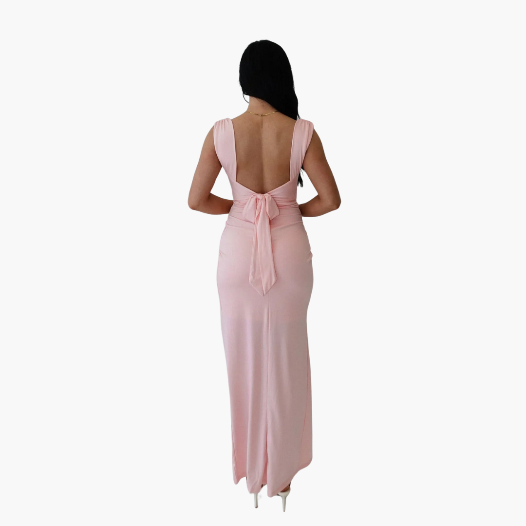 Dagmar | Figurbetontes Schlitzkleid mit Raffungen