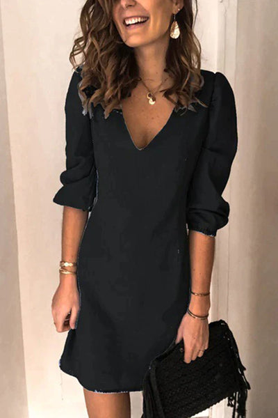 Hart – Lässiges Kleid mit elegantem V-Ausschnitt