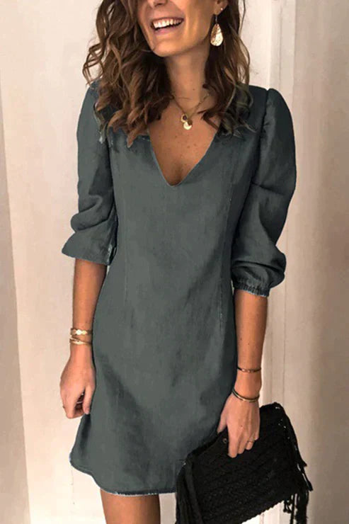 Hart – Lässiges Kleid mit elegantem V-Ausschnitt