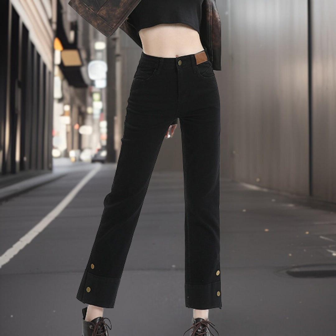 Modisch abgeschnittene Jeanshose von Vera | Modisch