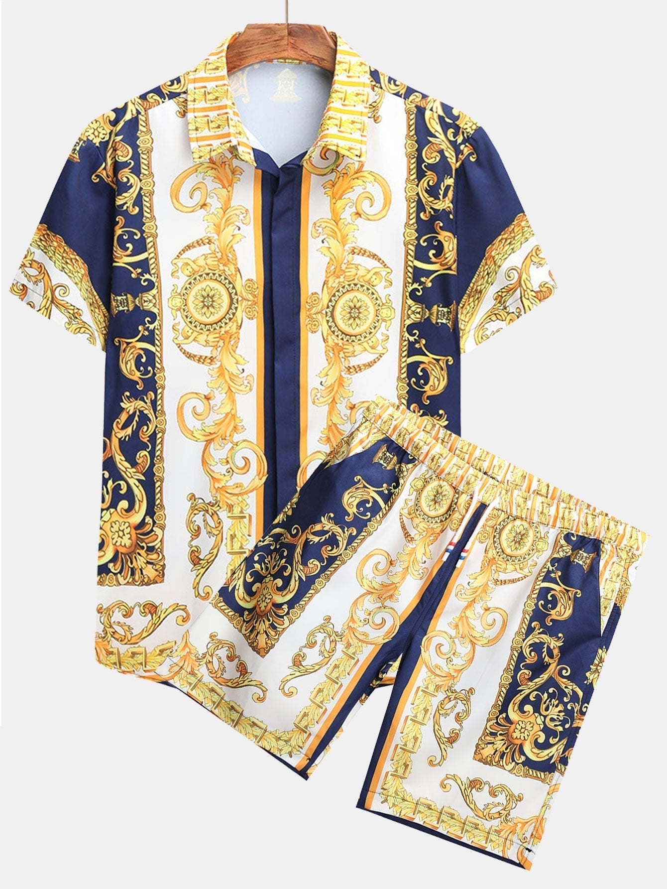 Geknöpftes Hemd und Shorts mit Barockdruck