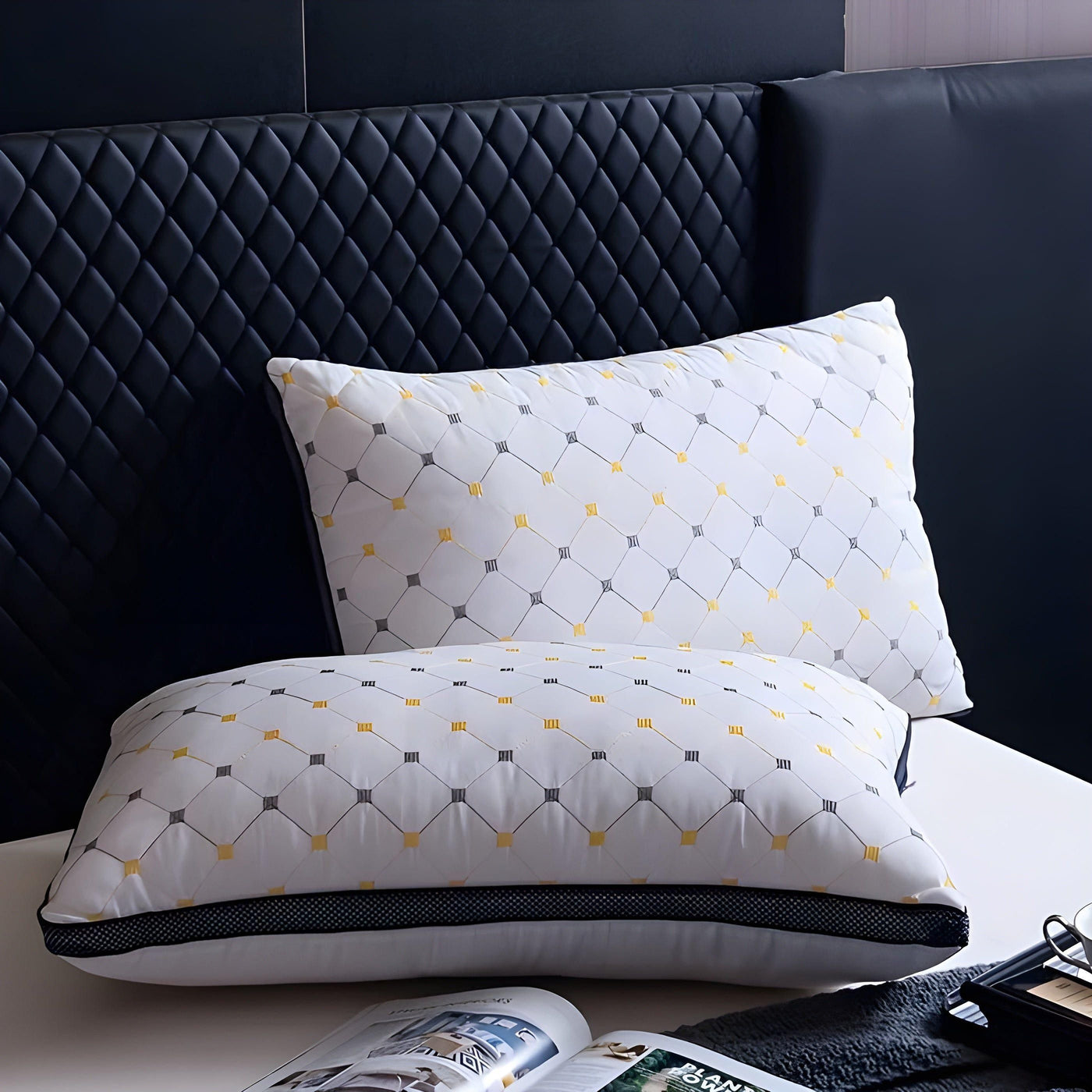 SkyDream Pillow – Gesticktes Nackenstützkissen