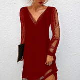 Mierra - Raffiniertes Mini-Kleid mit V-Ausschnitt in Rot