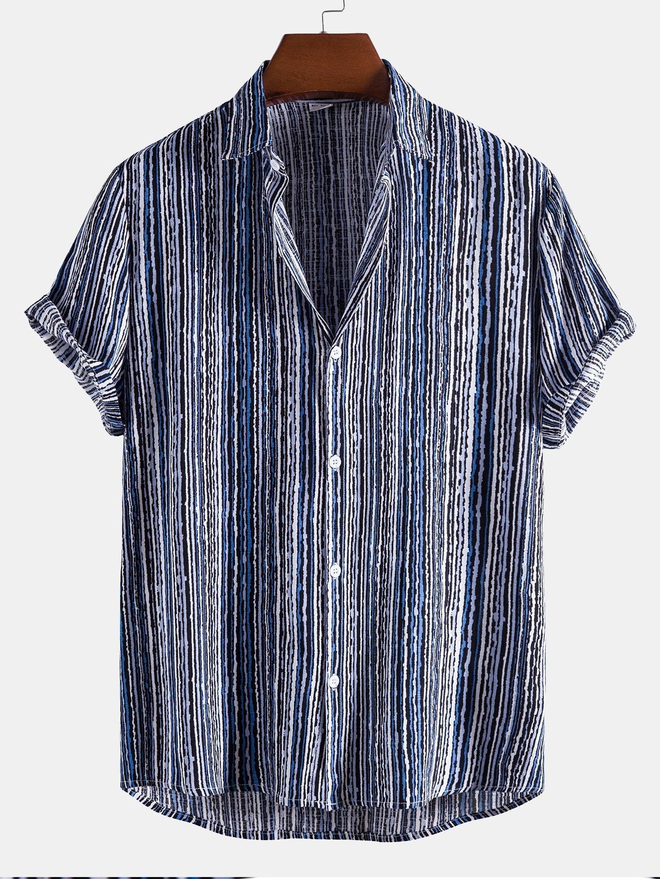 Knöpftes Hemd mit gewelltem Druck