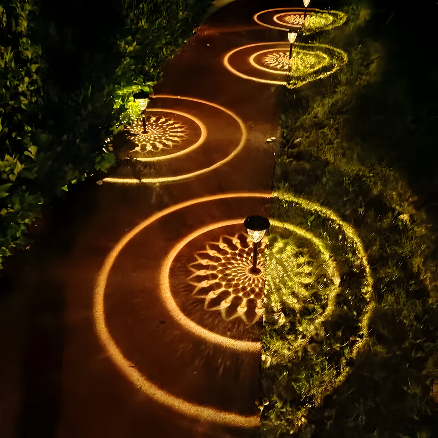 SunSphere Light - Hochwertige 4er Solar-Gartenlichter