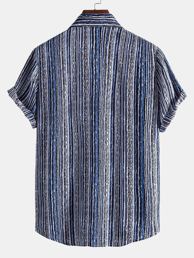 Knöpftes Hemd mit gewelltem Druck