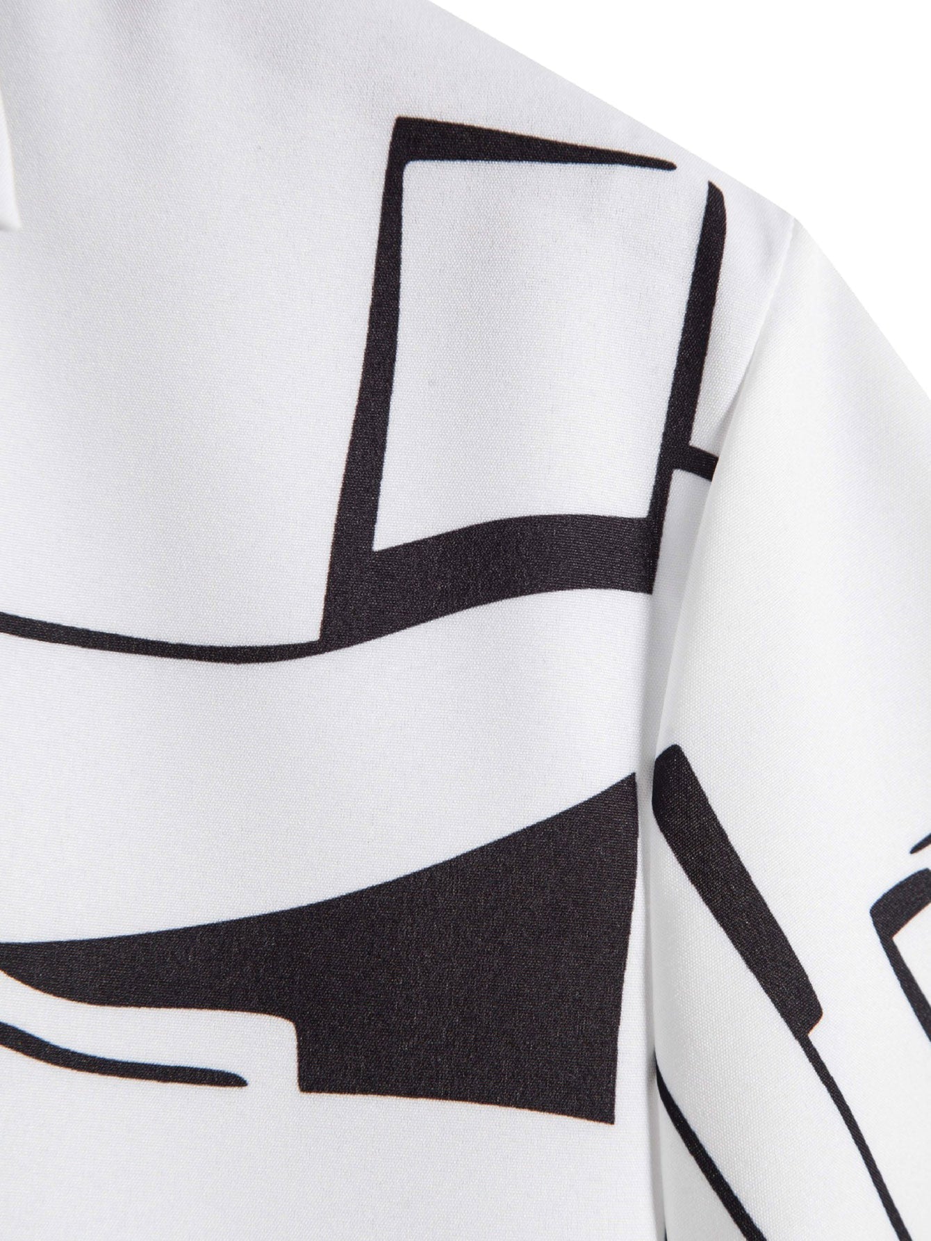 Shirt mit abstraktem Druck und Knöpfen