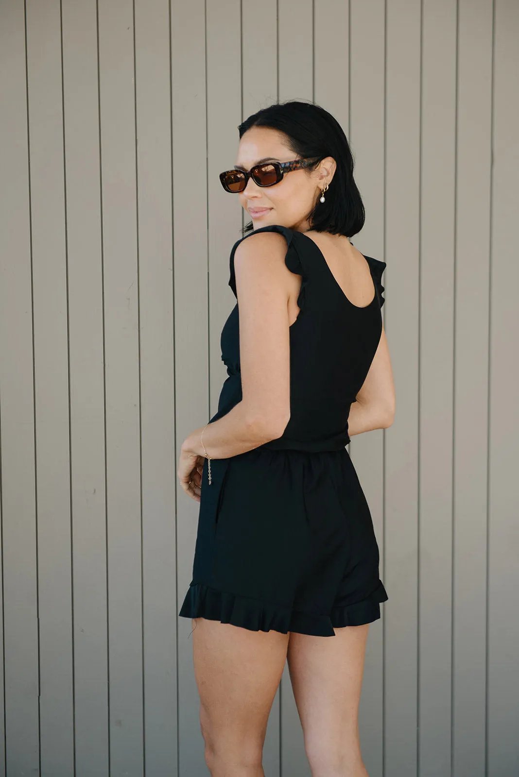 Tjeska – Badeanzug mit Rüschen und Unterstützung für das Dekolleté