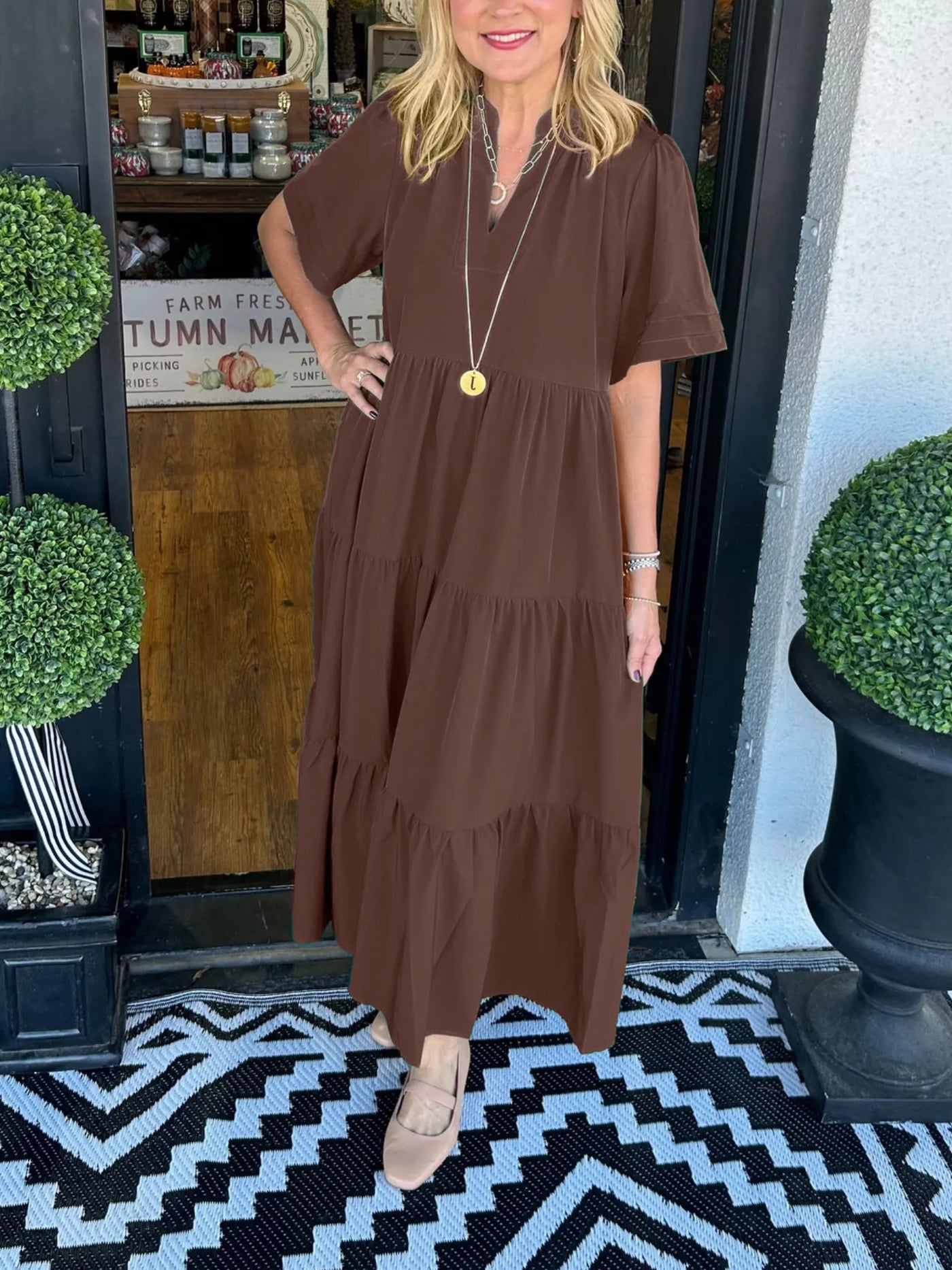 MARJOEIN - MIDIKLEID MIT KURZEN ÄRMELN