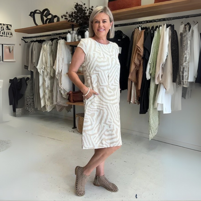 Nelia | Sommerkleid mit Rundhalsausschnitt und elegantem Muster