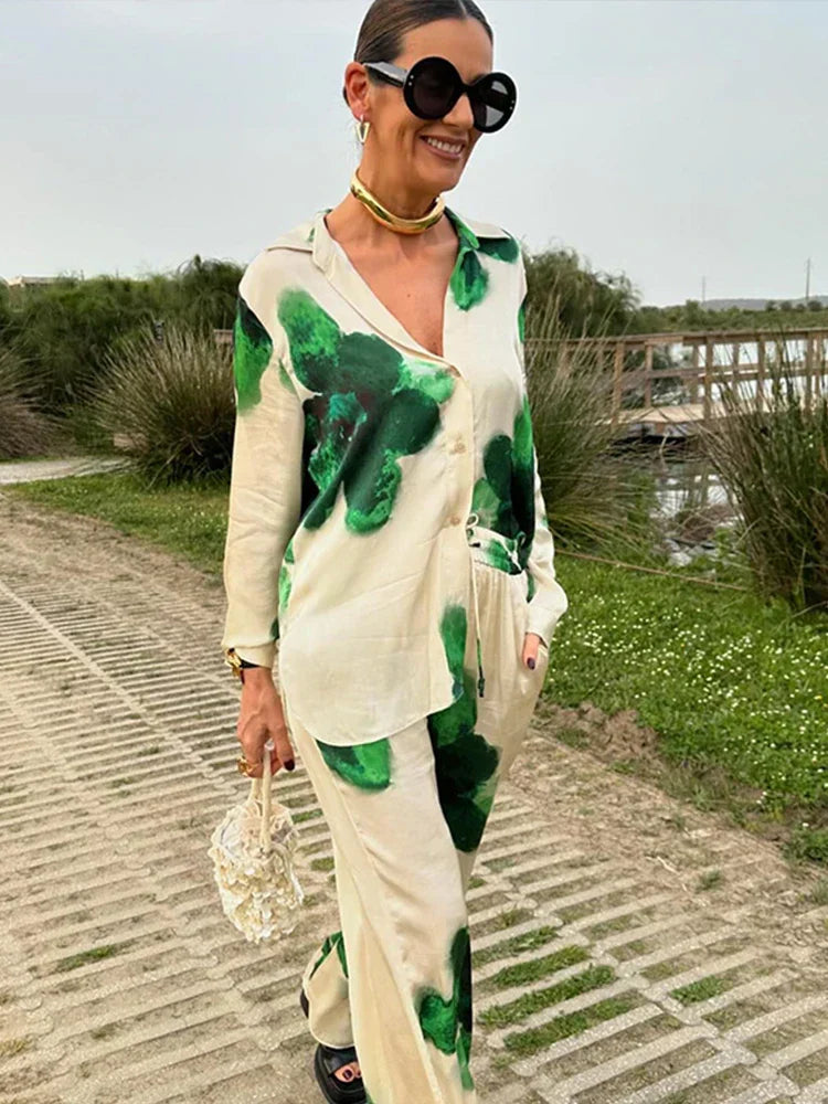 Alessandra - Blumen-Satinhose mit hohem Bund