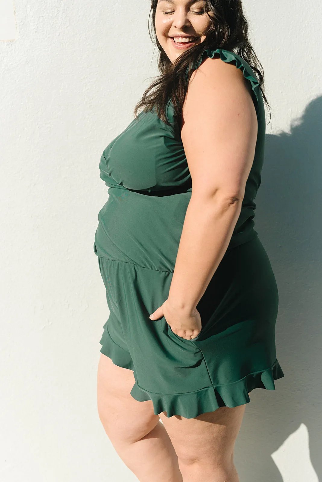 Tjeska – Badeanzug mit Rüschen und Unterstützung für das Dekolleté