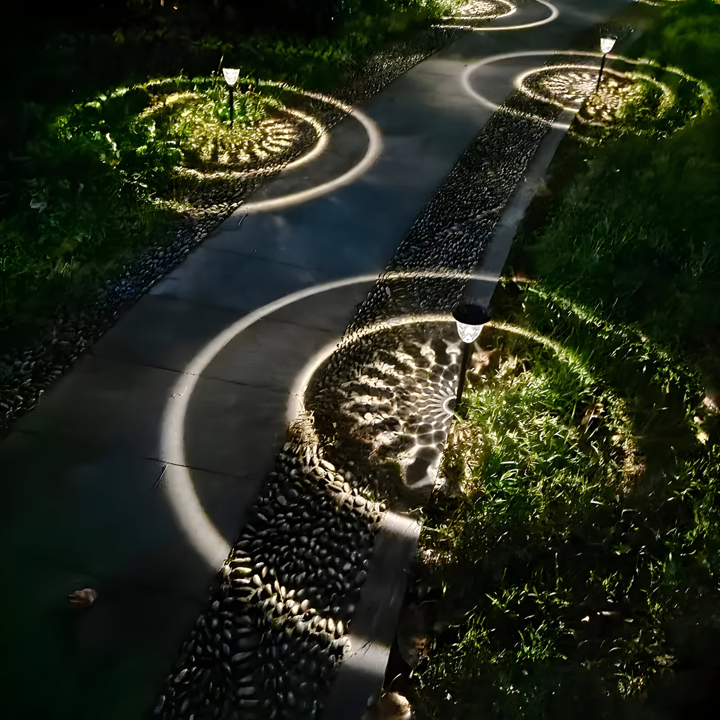 SunSphere Light - Hochwertige 4er Solar-Gartenlichter