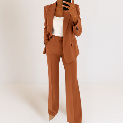 Eleganter Damen-Blazer & Hose