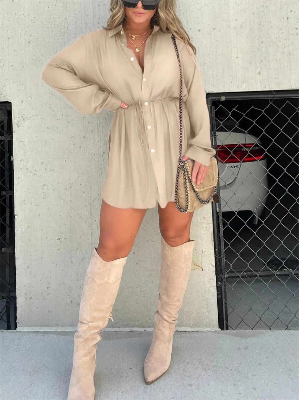 Paloma - Schulterfreier Satin Jumpsuit