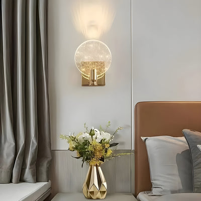 AuroraCrystal Light – Elegante Wandmontierte Kristallleuchte