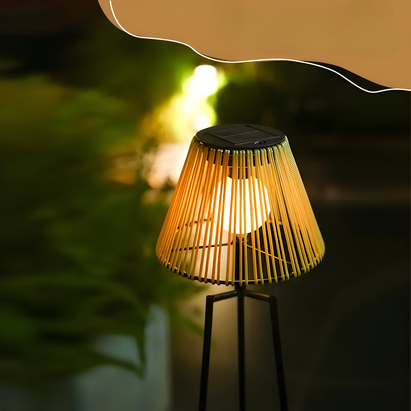 PrismWeave Light – Solarbetriebene Außenleuchte für Gartenwege