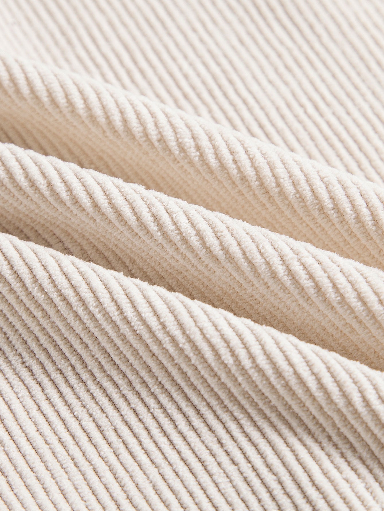 Kurzärmeliges Cordhemd mit Knöpfen