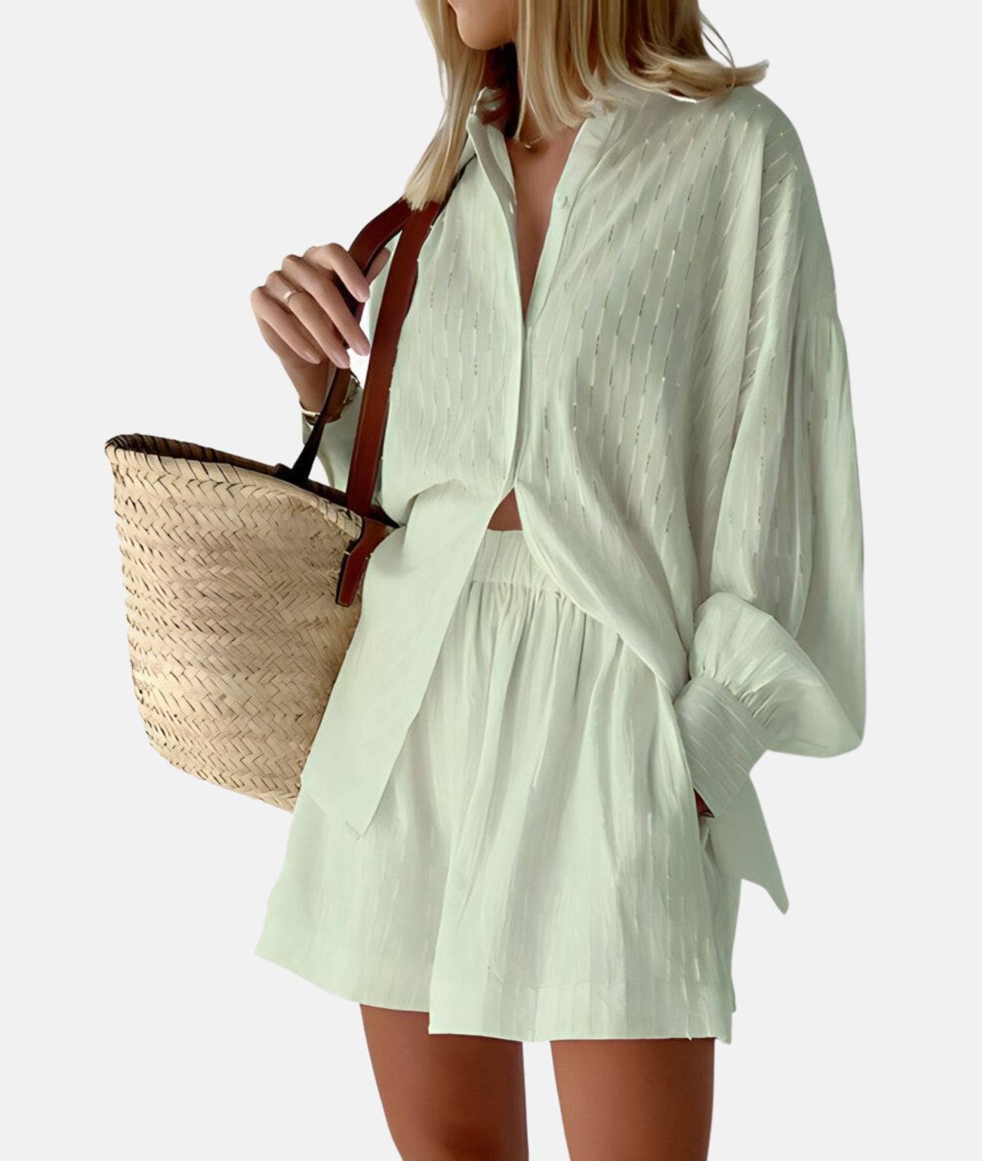 Elegantes Set aus Hemd und Shorts