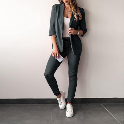 Kristal - Eleganter Blazer- und Hosenanzug für Damen