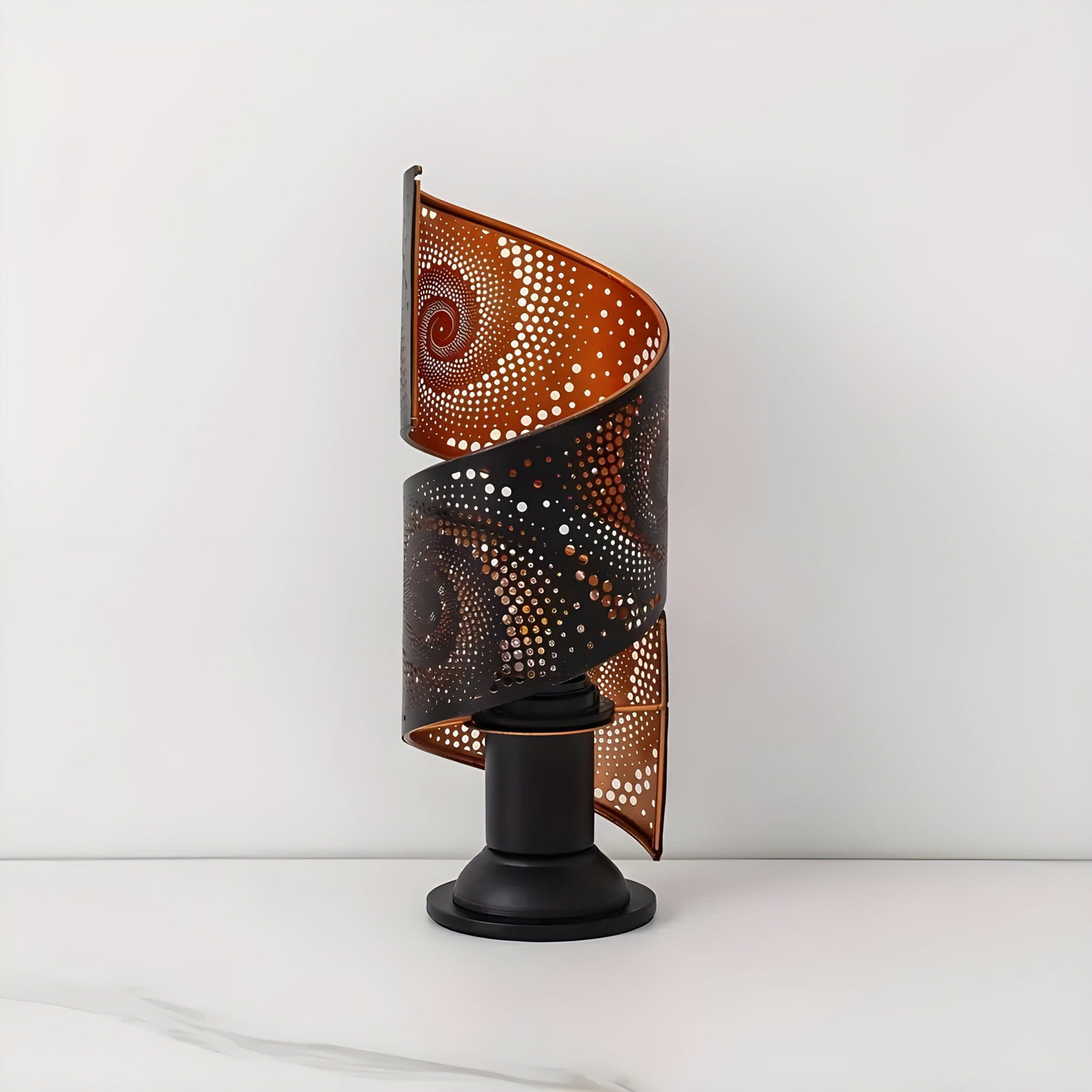 GlowCharm Light - Moderne Metall LED-Tischleuchte