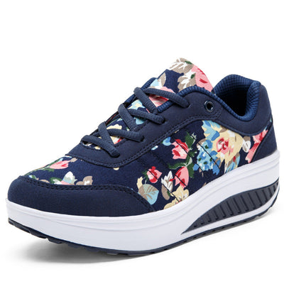 Lovisa - Canvas Schuhe mit Blumenmuster