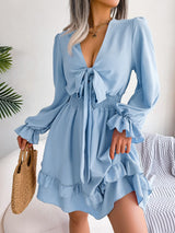 Damen Minikleid mit Bindeband und Volantärmeln in Himmelblau