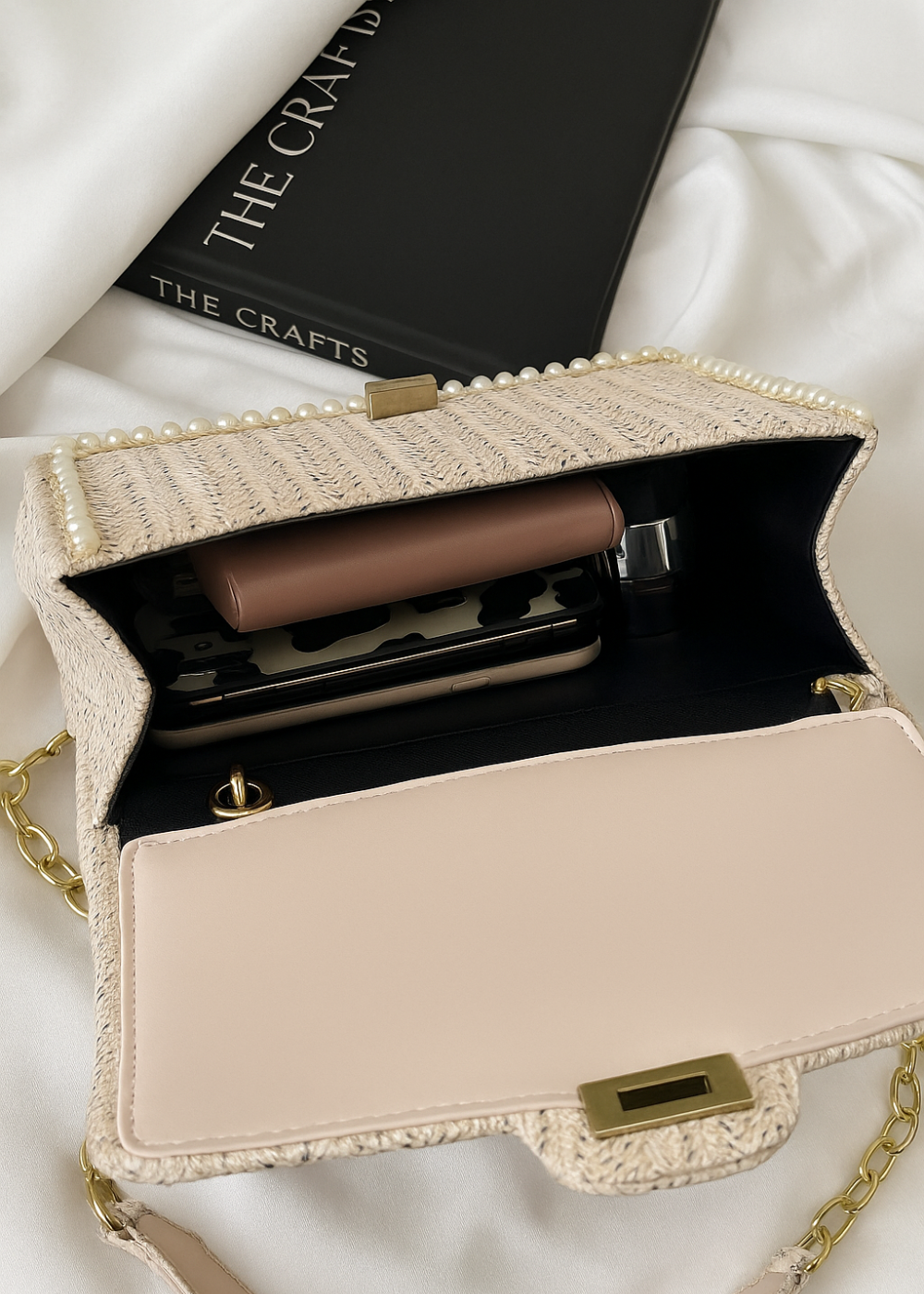 Rattan Handtasche Damen – Boho Stil mit Perlendetail