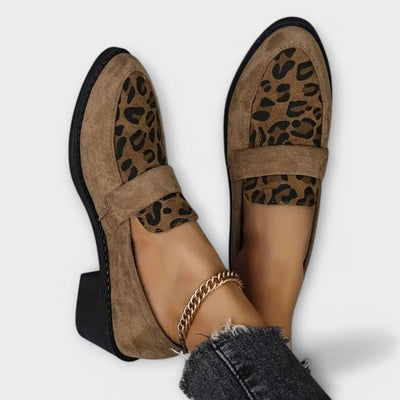 Karla – Halbschuhe mit Animal-Print