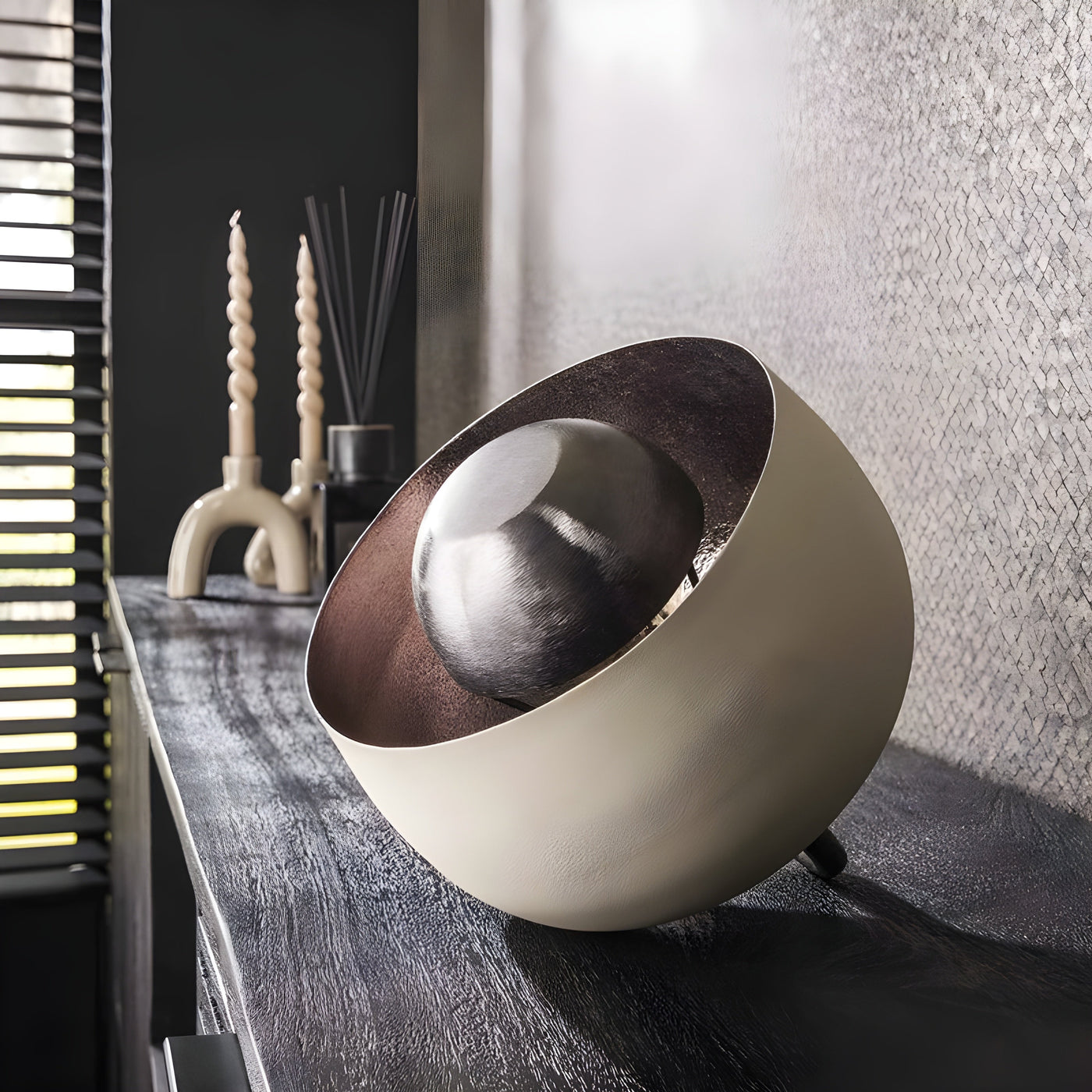 ShimmerCage Light - Elegante Runde Stehlampe