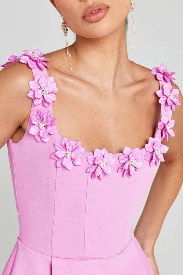 Cindy | Feminines Mini-Kleid mit Blumenapplikationen