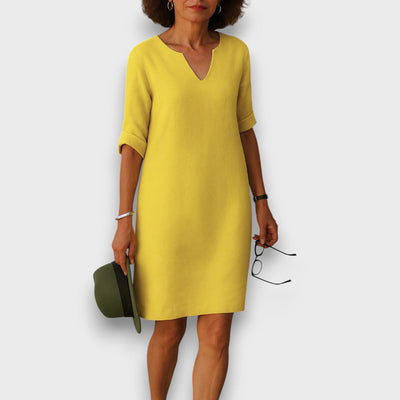 Lisette – Schlichtes Kleid mit V-Ausschnitt