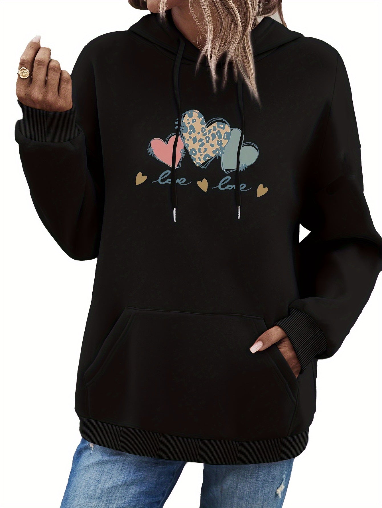 Elara™ – Be Loved Hoodie mit Herzaufdruck