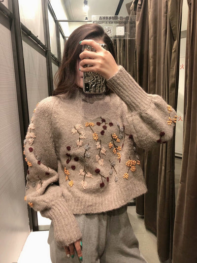Fiorella - Strickpullover mit Perlenschmuck