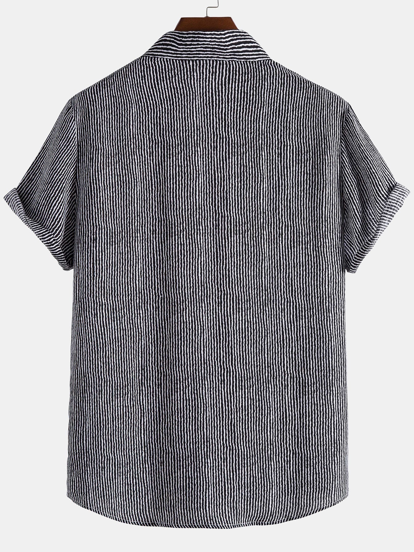 Knöpftes Hemd mit gewelltem Druck