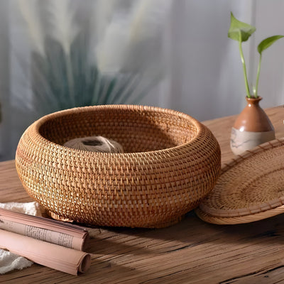 RusticBreeze Basket - Handgefertigte Rattan Aufbewahrungsbox mit Deckel