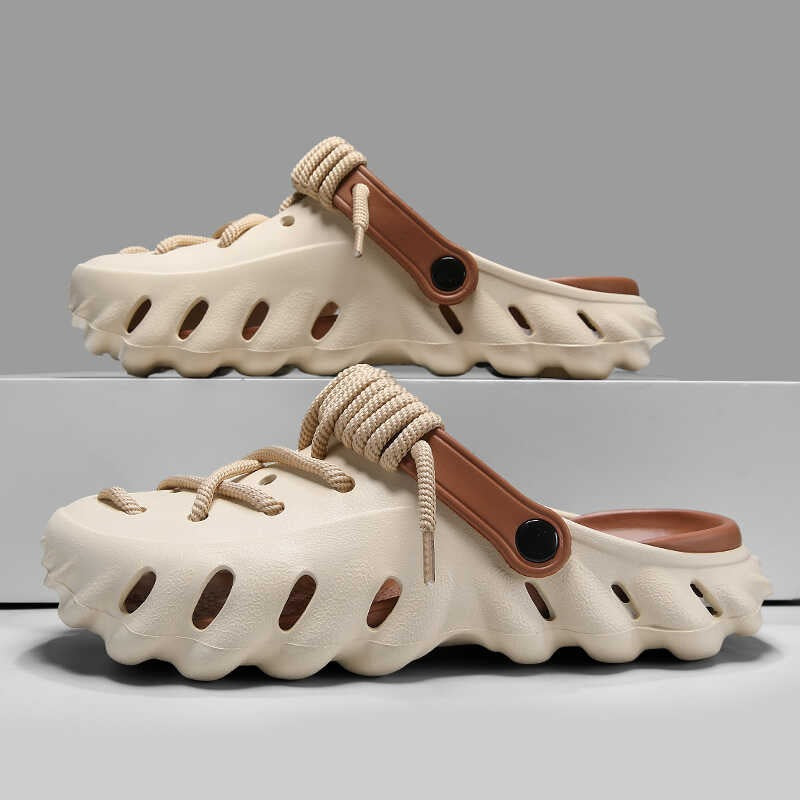 GUSTAV - CLOGS MIT DEKORATIVEN SCHNÜRSENKELN