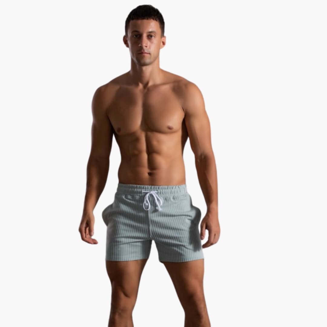 Gestreifte Shorts mit Kordelzug - für Herren im Sommerstil