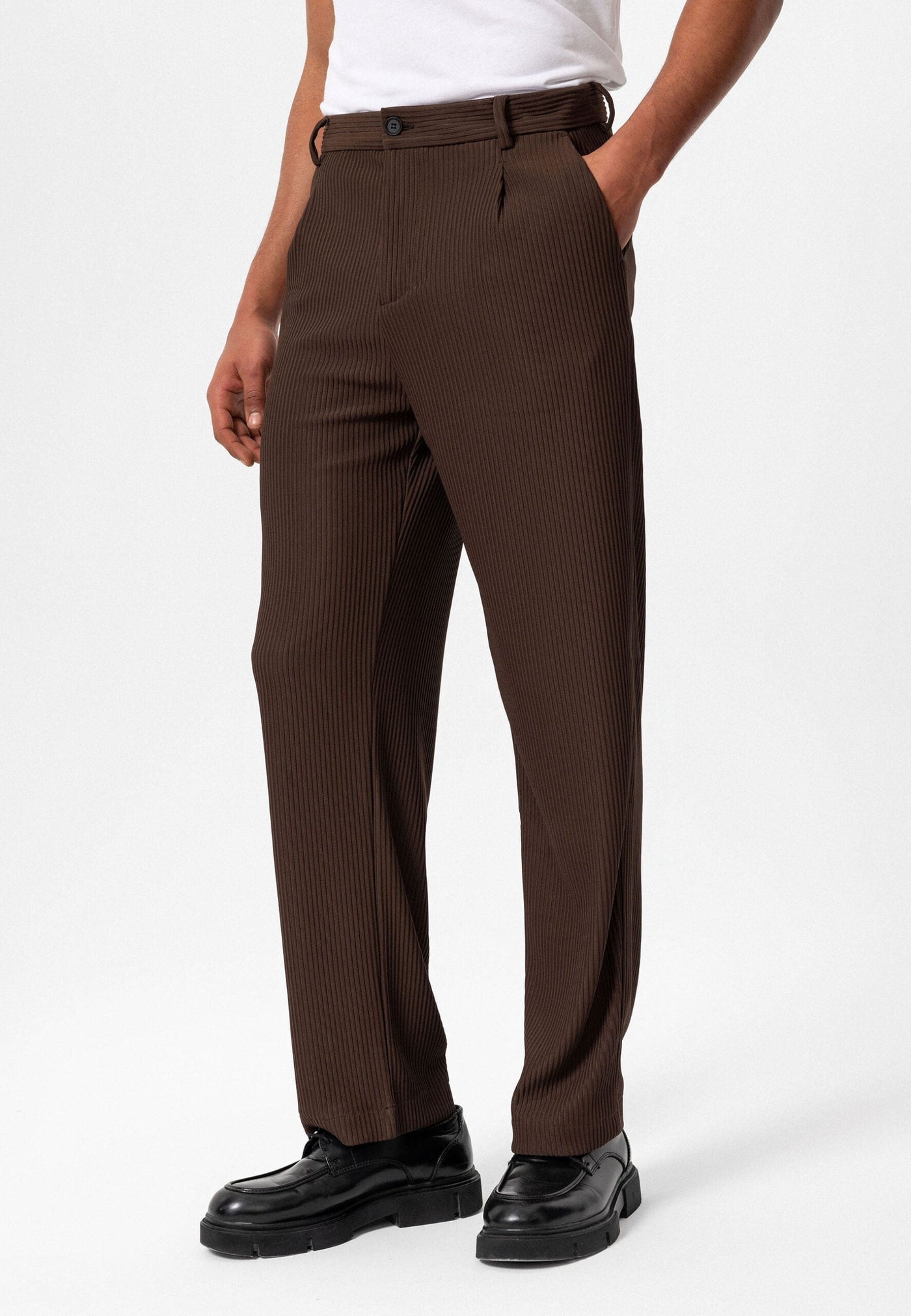 ANTIOCH | Gerippte Hose – Braun