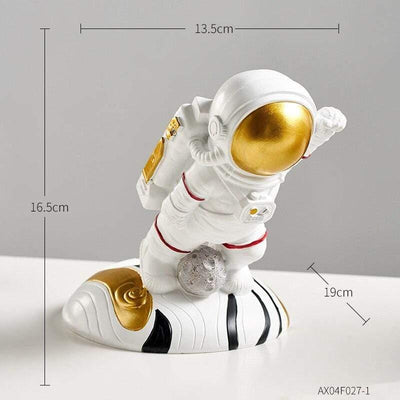 Aerya Astronaut Weinhalter