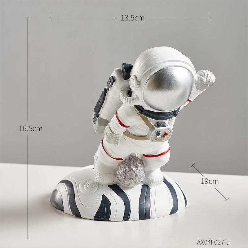 Aerya Astronaut Weinhalter