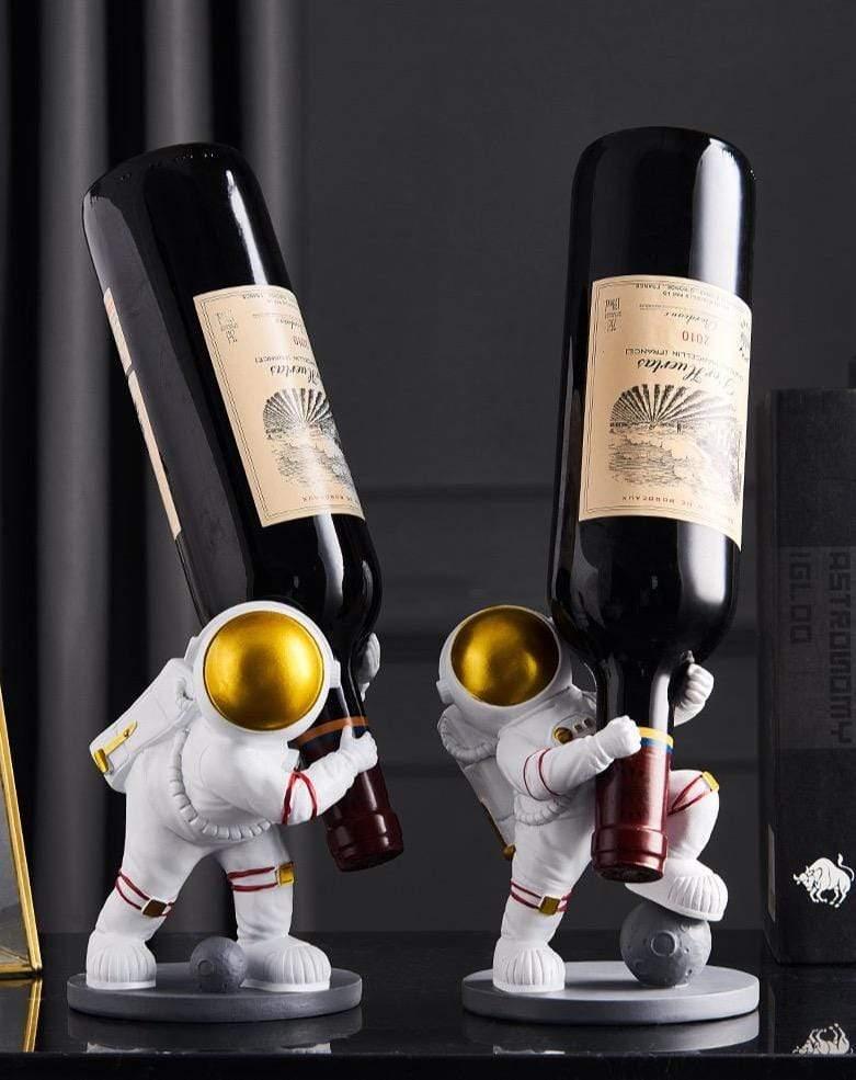 Aerya Astronaut Weinhalter