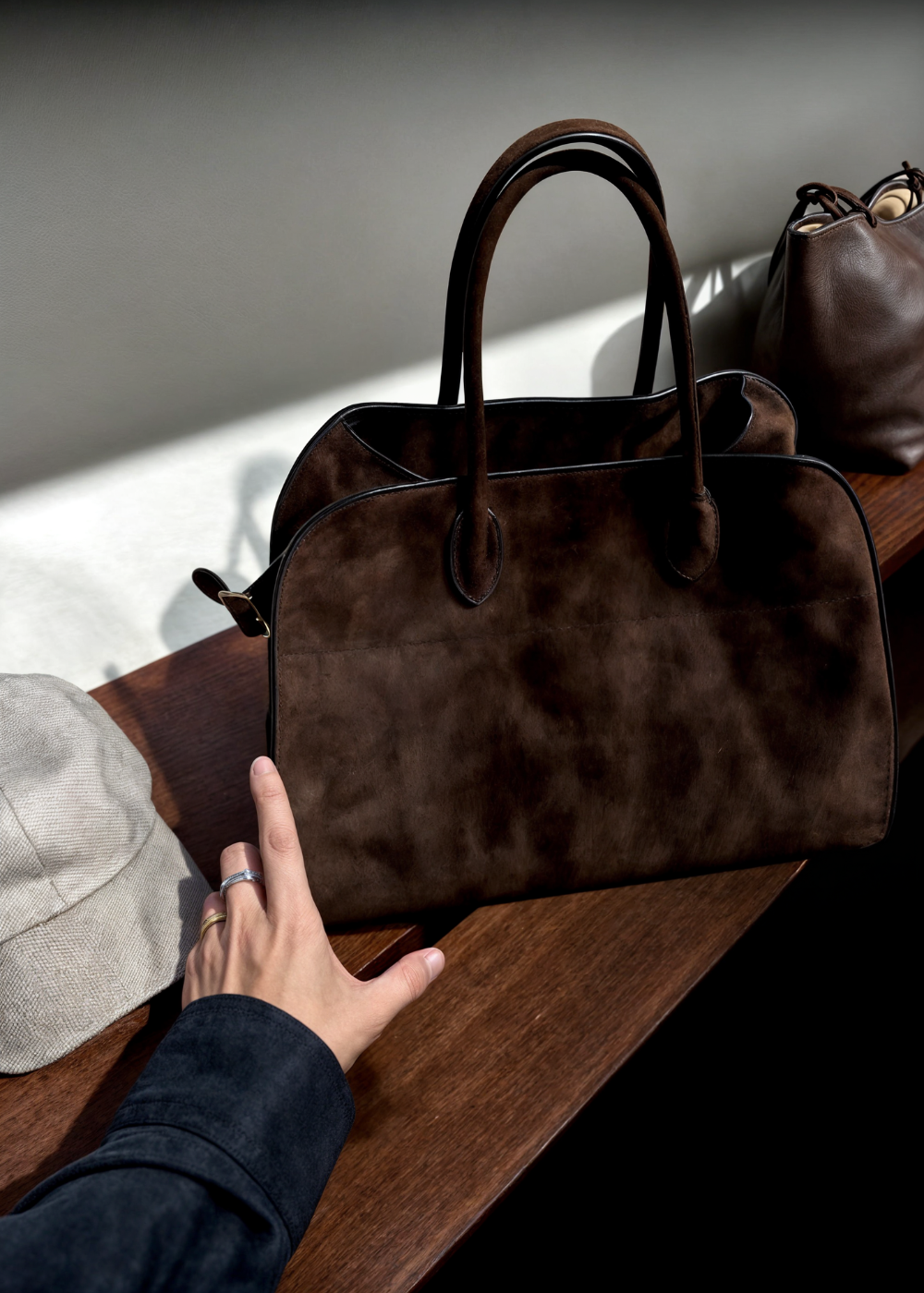 Aurora | Wildleder Schultertasche BB