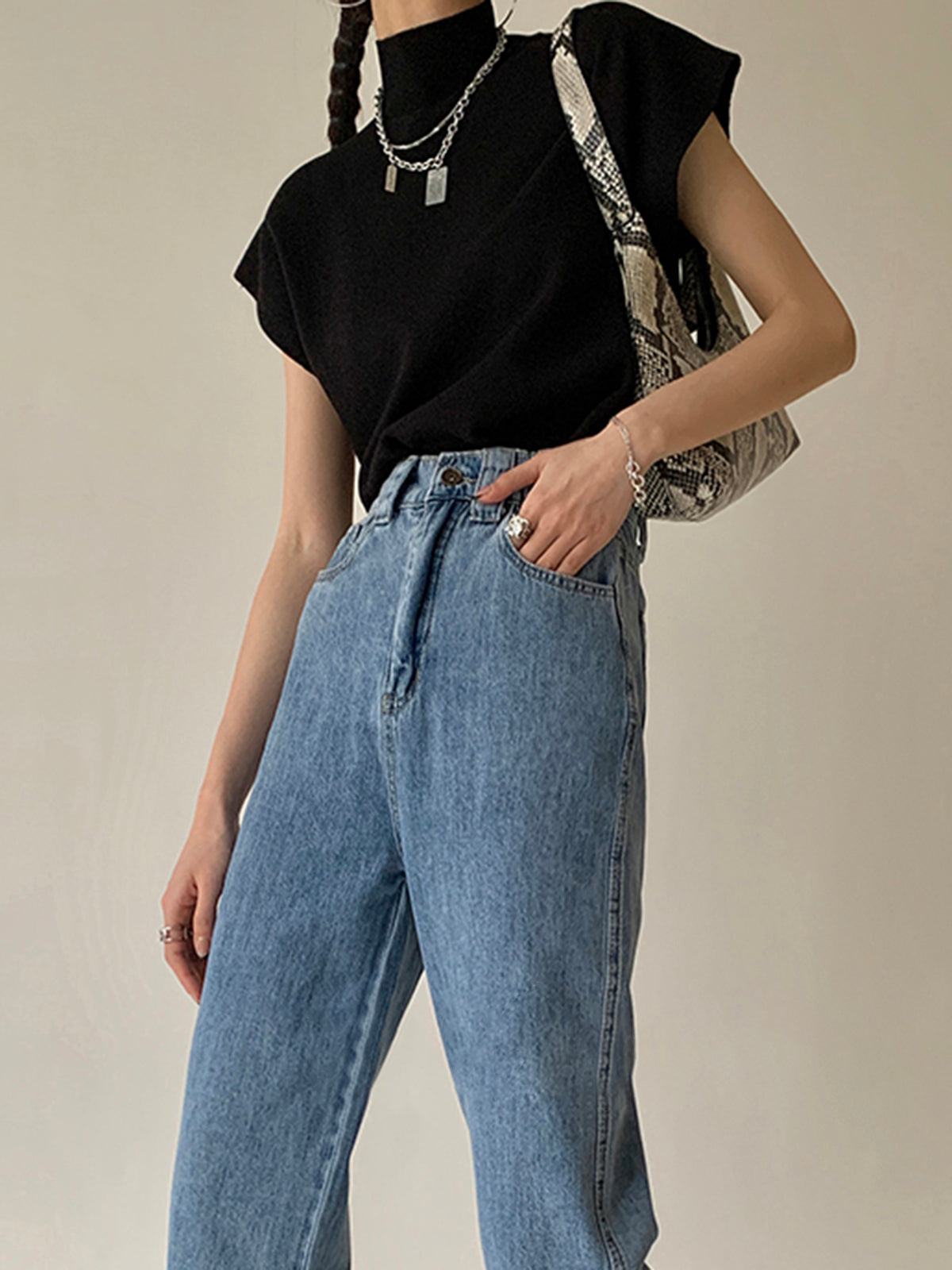 Jule – Elegante Strickweste