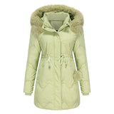 BELLE - Wattierte Winterjacke mit flauschigem Kragen in Grün