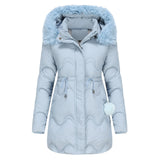 BELLE - Wattierte Winterjacke mit flauschigem Kragen in Blau