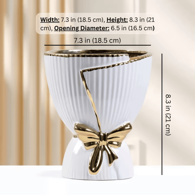 BOLD BOW VASE | MODERNE VASE